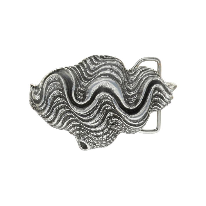Textured silver belt buckle in the shape of a clam shell, a unique fashion accessory with a beautiful Italian design.