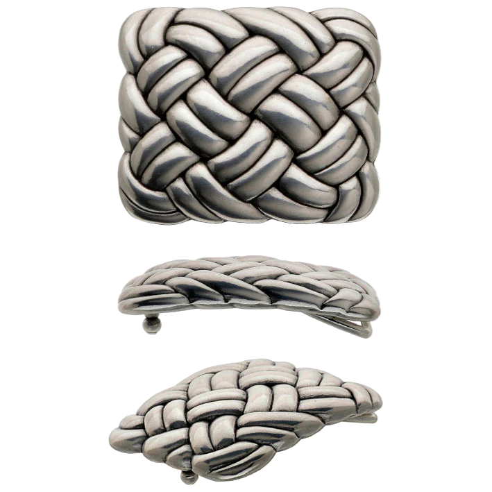 English silver belt buckle (100121-40) with Italian design, polished metal fashion accessory