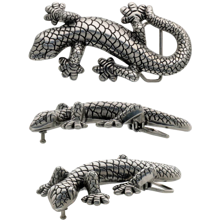 Detailed solid pewter gecko belt buckle, a unique reptile design fashion accessory. Italian-designed jewelry for men and women.