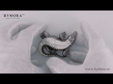 Load video: Crocodile 40mm Belt Buckle – English Silver Finish + Cracked White Mother of Pearl